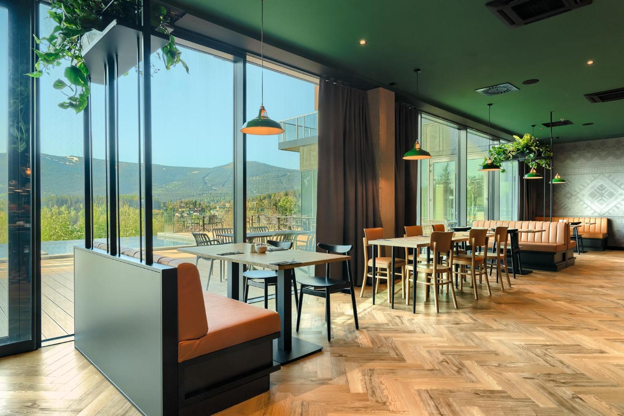 Happy Valley Resort 스클라르스카포렘바 외부 사진